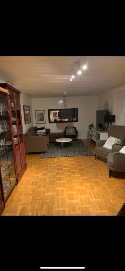 Charming Room With Big Bed Luleå Exterior foto